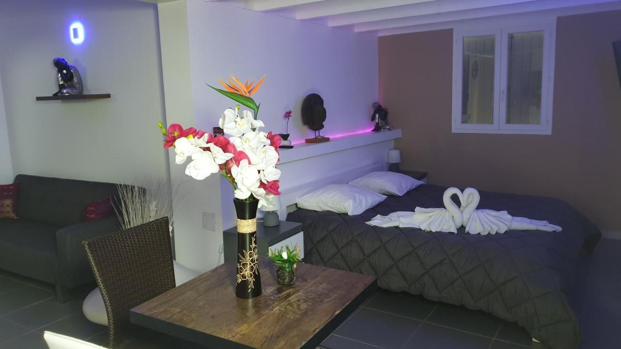 Mas La Farelle Chambre D'Hote,Fitness & Salle De Jeux Gratuite & Spa En Supplement ニーム エクステリア 写真