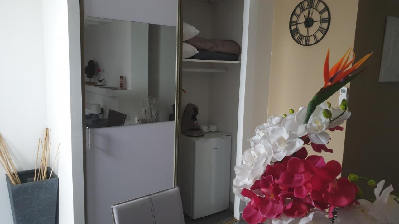 Mas La Farelle Chambre D'Hote,Fitness & Salle De Jeux Gratuite & Spa En Supplement ニーム エクステリア 写真